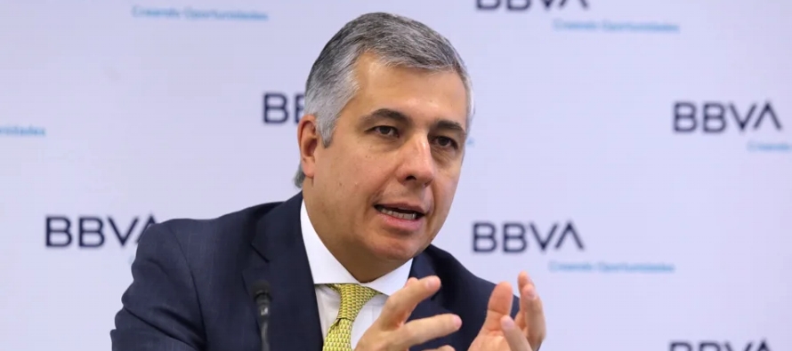 El economista jefe de BBVA México, Carlos Serrano, agregó que "se pensaba que la...