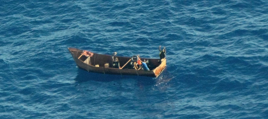 Los sobrevivientes dijeron que zarparon del puerto tunecino de Sfax el 3 de agosto en un bote con...