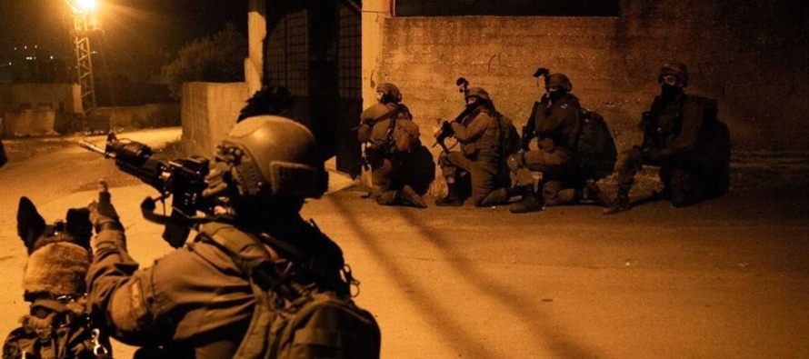 Israel realiza redadas casi cada noche en Cisjordania desde el año pasado en respuesta a una...