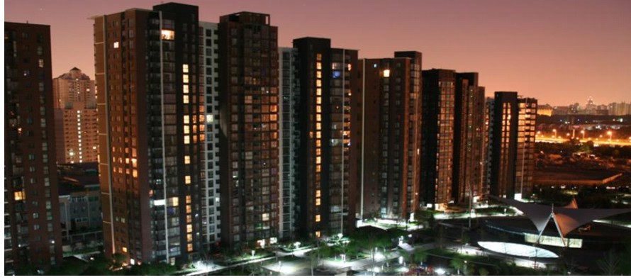 El sector inmobiliario chino, antaño uno de los pilares de la economía, se ha...
