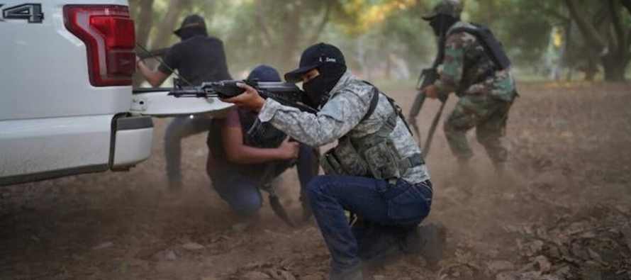 El cártel de Sinaloa lucha contra el cártel Jalisco Nueva Generación por el...