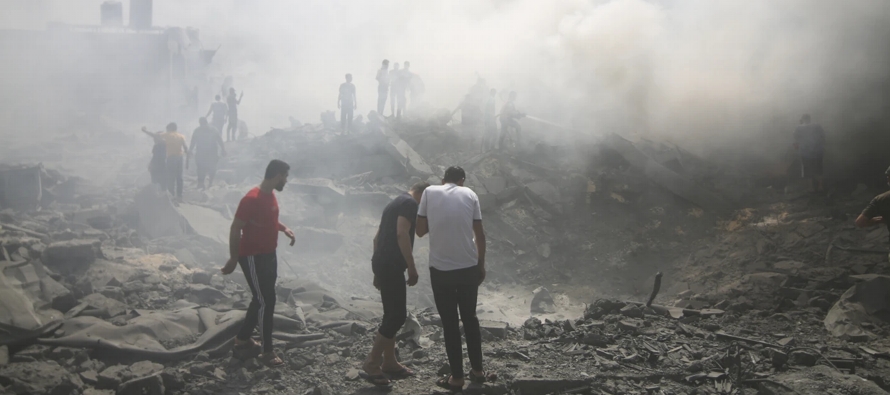 La orden de evacuación, que incluye la Ciudad de Gaza, donde residen cientos de miles de...