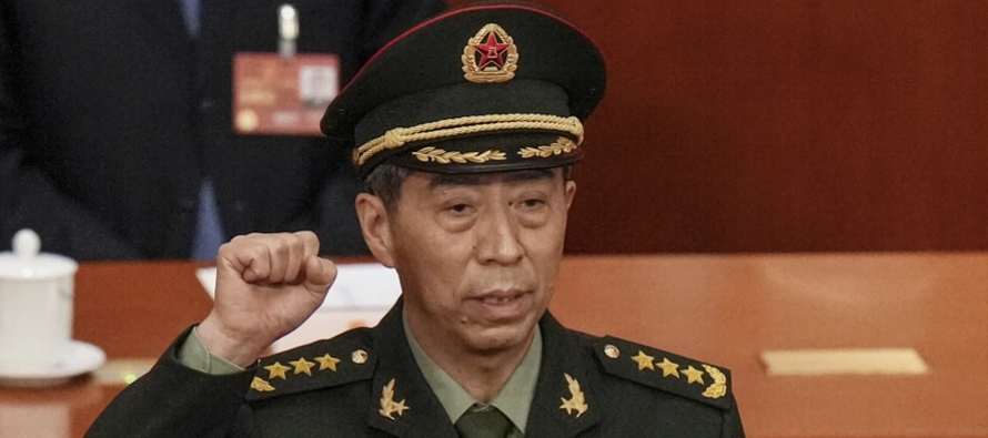 La prensa estatal confirmó esta semana que el exministro de Defensa, Li Shangfu, y el...