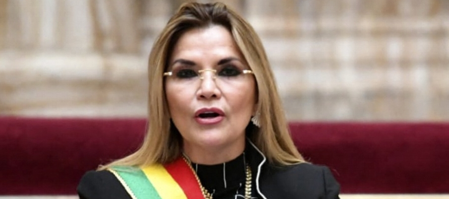 El tribunal cuarto de El Alto ha considerado que Áñez fue reconocida como presidenta...