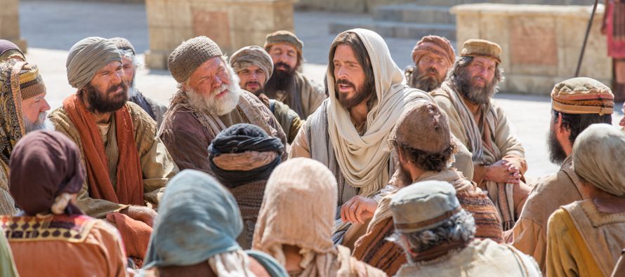 Salieron los apóstoles a la primera misión, persuadidos de que deben obedecer y de...