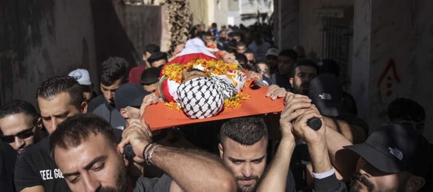 Más de 9,000 palestinos han muerto durante la guerra entre Israel y Hamás,...