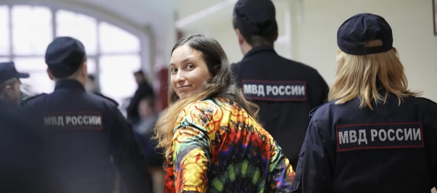 Sasha Skochilenko fue arrestada en su natal San Petersburgo en abril de 2022 y acusada de difundir...