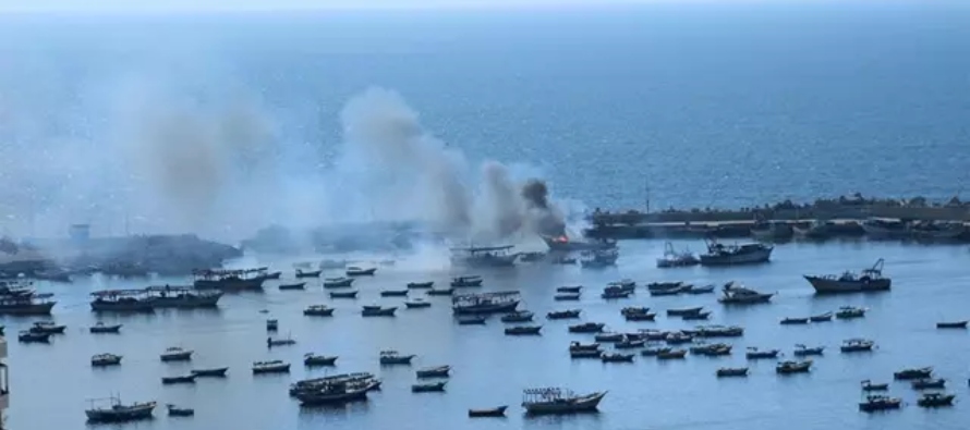"Bajo la cobertura de un puerto naval civil, Hamás aprovechó el lugar para...