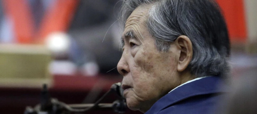 Fujimori cumple una condena de 25 años como autor intelectual de 25 asesinatos y lesiones...