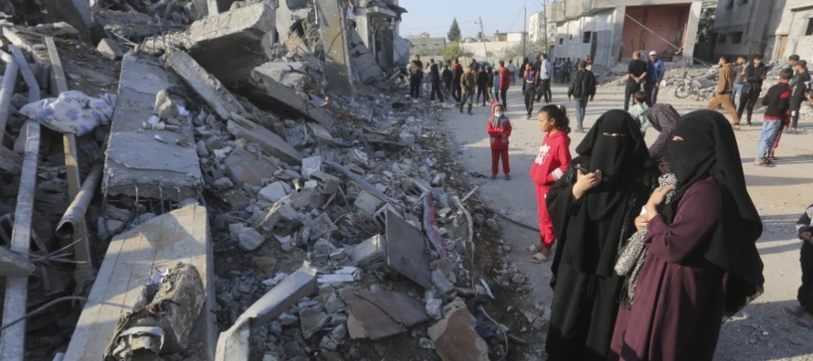 Israel ha dicho que hace todos los esfuerzos posibles para evitar matar a civiles y acusa a...