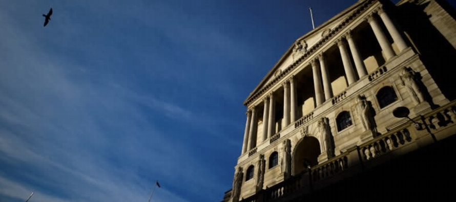 El banco central británico, preocupado por el impacto duradero del repunte de la...