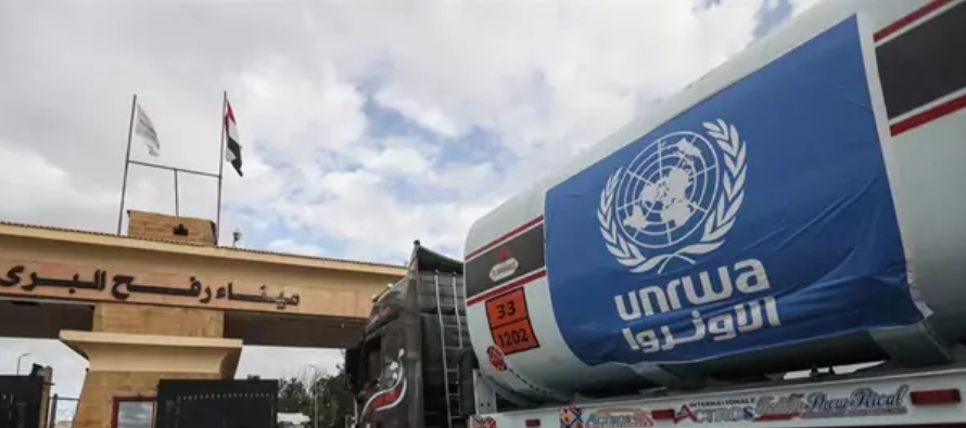 El responsable de la UNRWA ha señalado que a los compañeros que trabajan sobre el...
