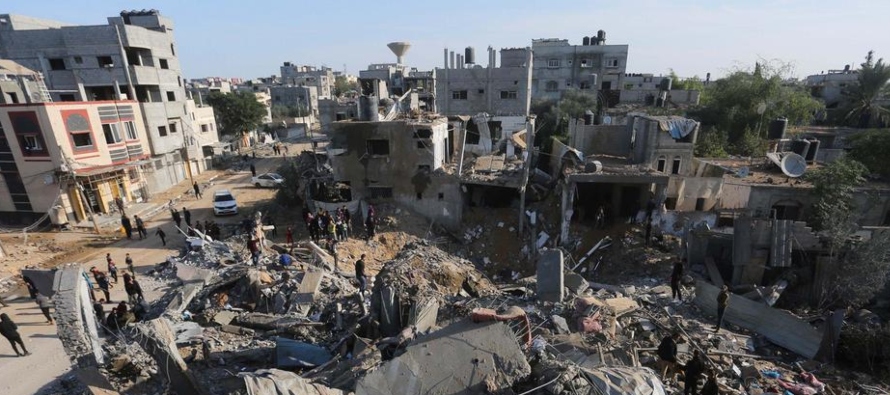 El Ministerio de Salud de Gaza, controlado por Hamás, cifra al 25 de diciembre en poco menos...