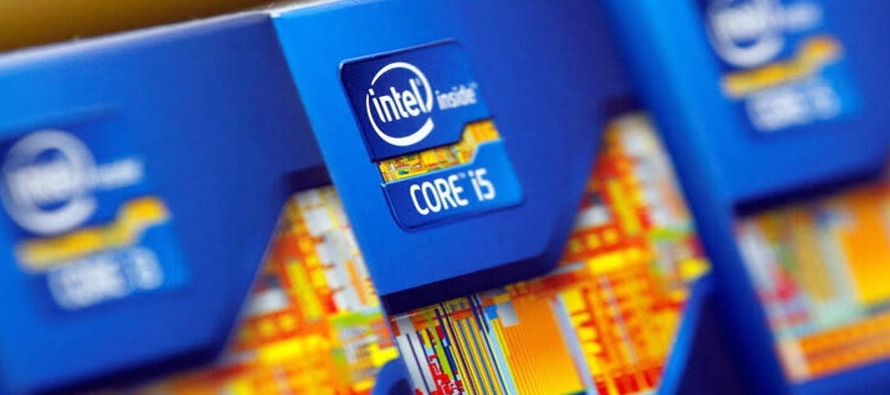 Las acciones de Intel subían un 1,9%, a 48,90 dólares, en las operaciones previas a...
