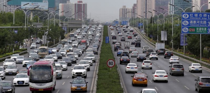 Se calcula que las exportaciones totales de automóviles chinos alcanzaron los 5.26 millones...