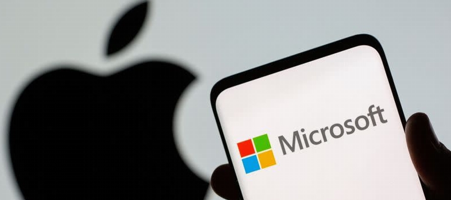 Las acciones de Microsoft, con sede en Redmond, Washington, subían un 1,6%, lo que le daba...