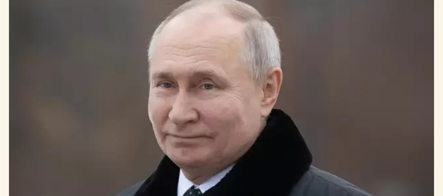 Putin cedió la Presidencia durante cuatro años a su aliado Dimitri Medvedev --ahora...