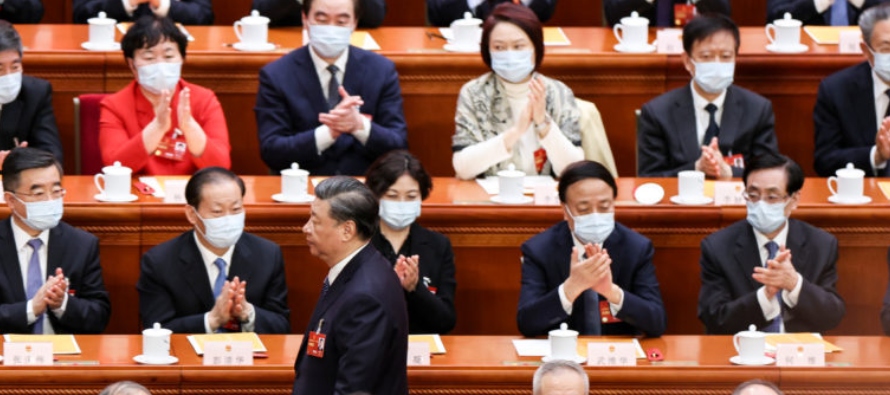 El mayor temor del propio Xi Jinping debe de ser que, en lugar de presidir el inevitable ascenso de...