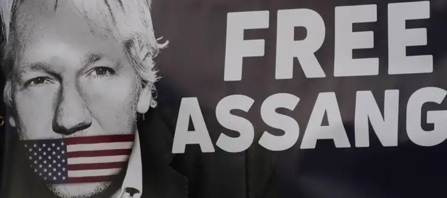 Si el Tribunal Supremo autoriza la extradición, Assange podría ser acusado y...