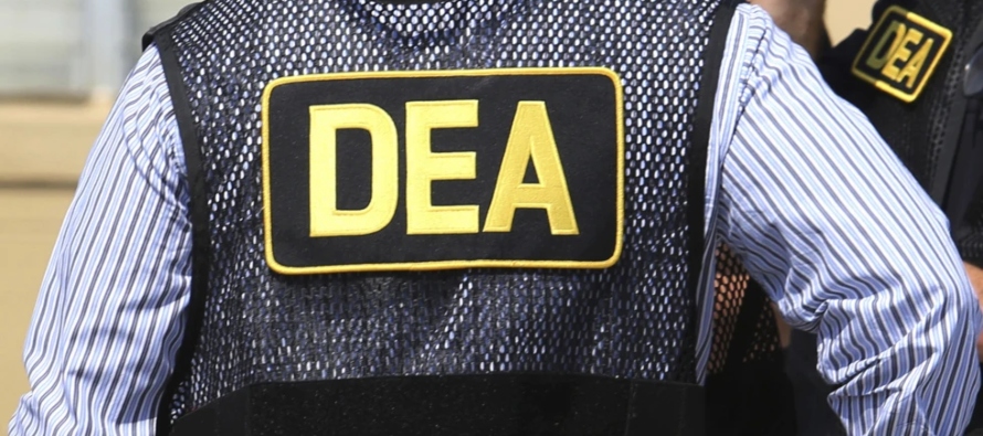 ‘Un oscuro secreto’: agente de la DEA es acusado de recibir 250,000 dólares en sobornos de la mafia