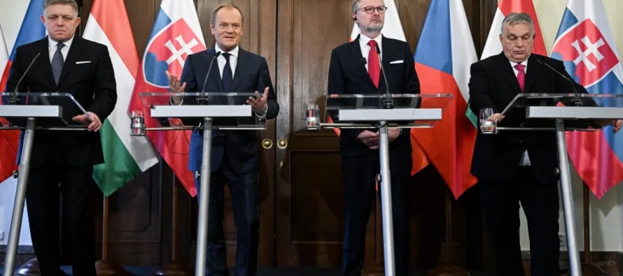 "La República Checa y Polonia participamos con ayuda militar, algo que Hungría y...