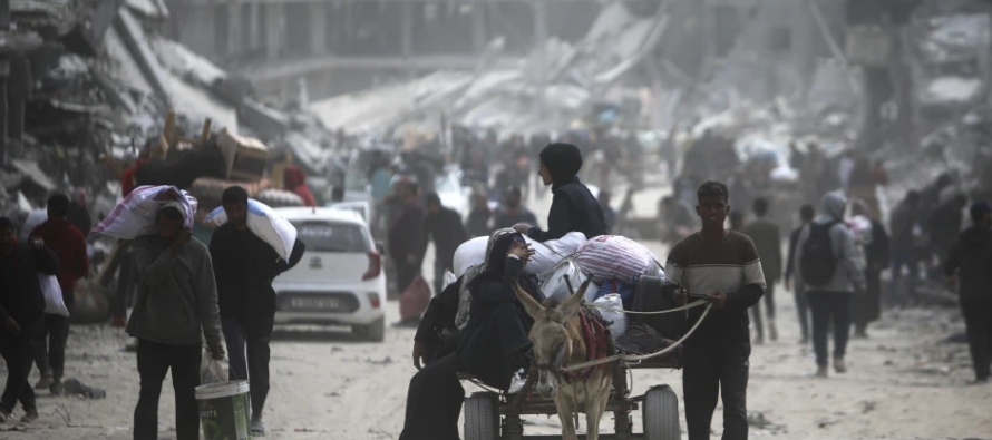 Si bien los grupos asistenciales dicen que toda Gaza está sumida en una crisis humanitaria,...