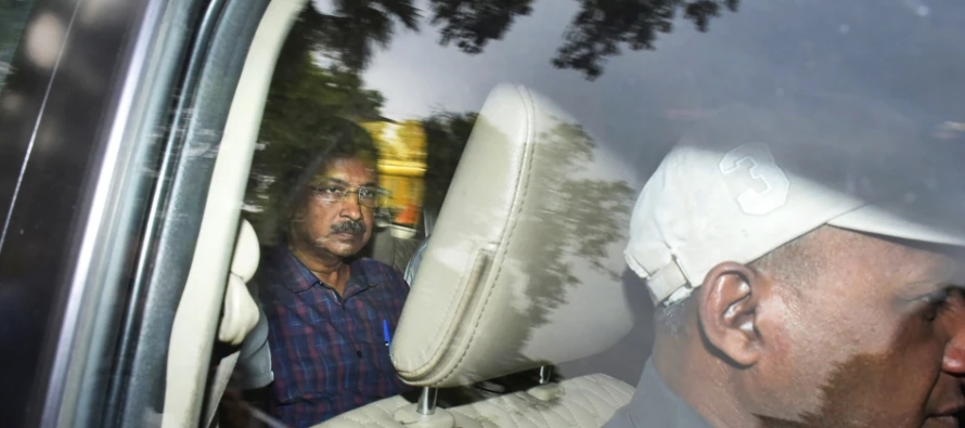El asesor legal del Partido Aam Aadmi, Sanjeev Nasiar, dijo a la prensa que ahora Kejriwal tiene...