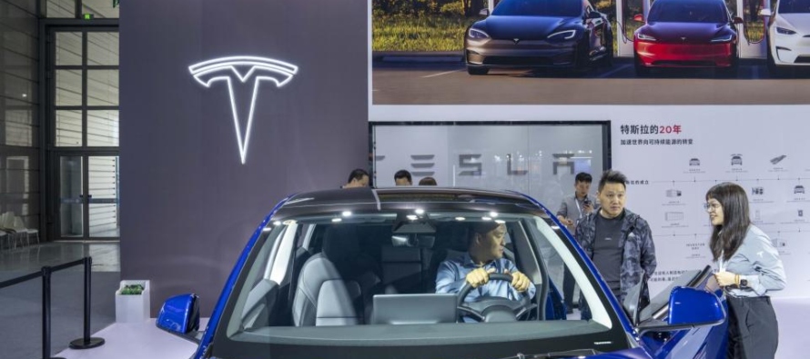 Tesla está ofreciendo los descuentos después de fabricar 46.561 vehículos...