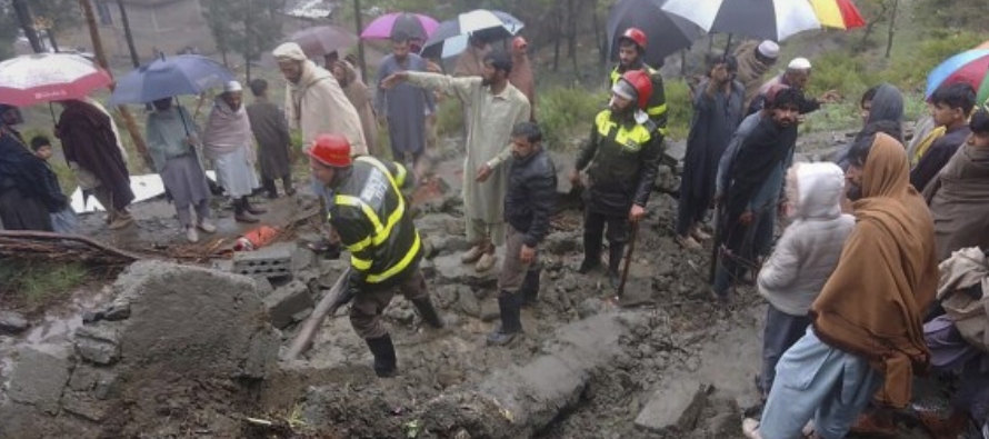 Las autoridades en Afganistán prestaron ayuda a casi 23,000 familias, y se reportaron...
