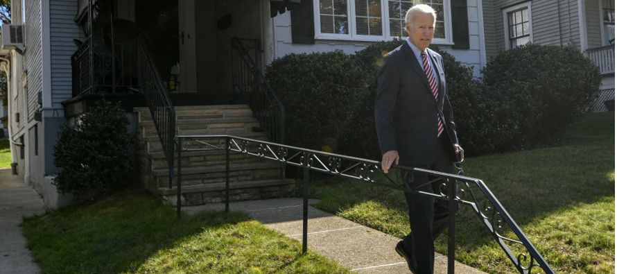 El presidente Joe Biden regresa el martes al pueblo de su niñez para tres días de...