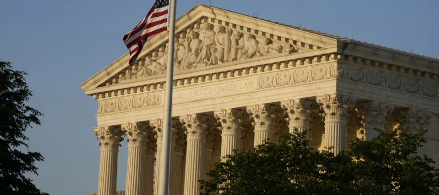 Corte Suprema de Estados Unidos sopesa permitir abortos de emergencia en estados con prohibiciones