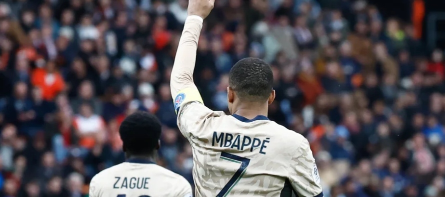 Mbappé saca la varita y el PSG acaricia el título