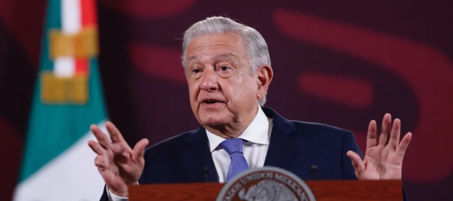 López Obrador quiere blindar el Palacio Nacional por "provocadores" en marchas normalistas