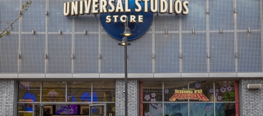 El próximo mes, Universal Orlando también tiene previsto abrir DreamWorks Land, una...