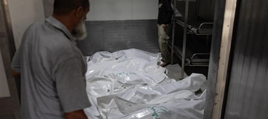 Según el gobierno de Hamás, más del 70 % de las víctimas mortales son...