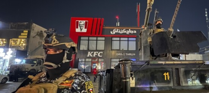 El incidente en KFC se desarrolló como un robo, excepto que los atacantes no fueron tras el...