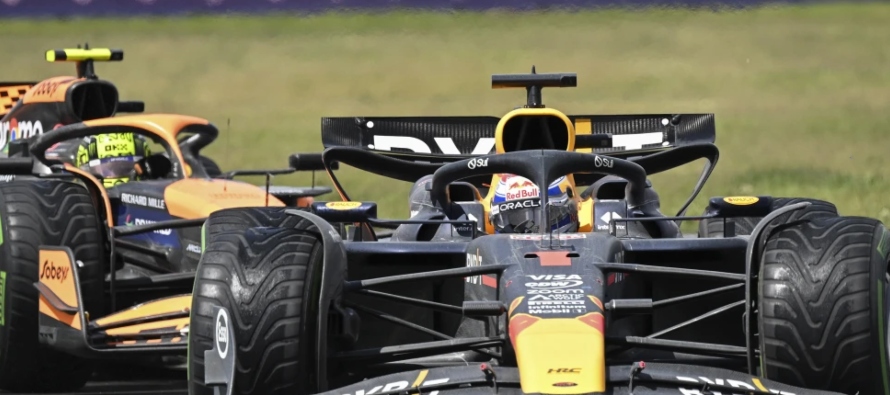 Max Verstappen de Red Bull ganó la carrera de Montreal, su sexto triunfo en nueve carreras...