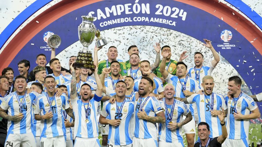 Con su quinto gol del torneo continental, Lautaro rompió el cerrojo de Colombia con un...