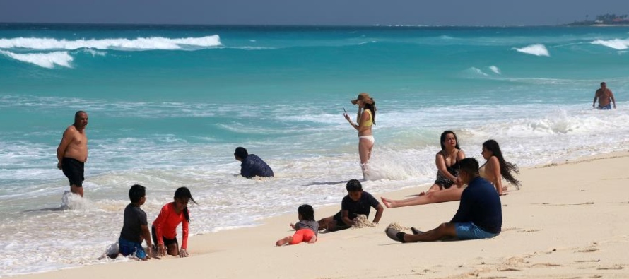 Para los centros de playa se registraron 142.828 cuartos ocupados promedio y en los destinos de...