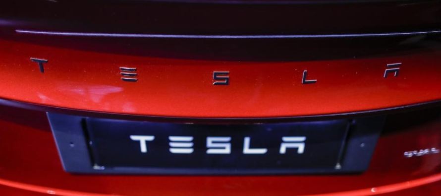 Sheinbaum sugiere que es "electoral" el anuncio de Tesla de pausar la inversión en México