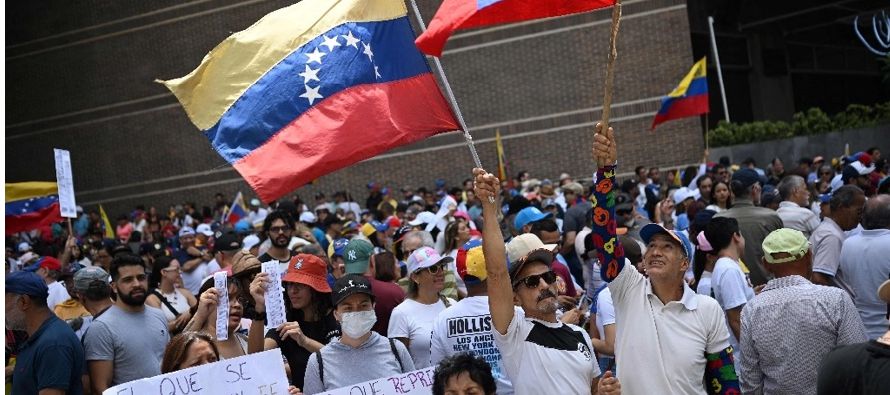 Las marchas a nivel mundial fueron convocadas por la mayor alianza opositora de Venezuela, la...