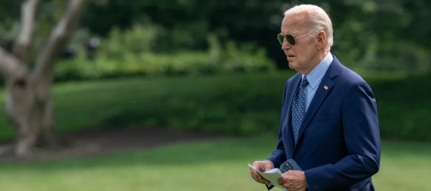 En su opinión, también hay pruebas de los esfuerzos de la familia Biden para ocultar...