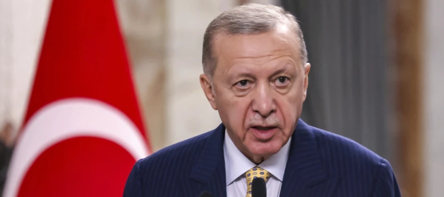 La semana pasada, Erdogan dijo que Turquía debería desarrollar relaciones con Oriente...