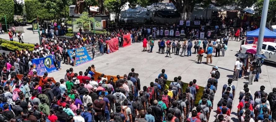 "Ya que llegue la presidenta electa, Claudia Sheinbaum, como madres y padres va a seguir la...