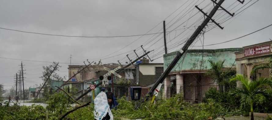 Según el Insmet, tocó tierra cerca de Baracoa (este) a las 18.10 hora local del...