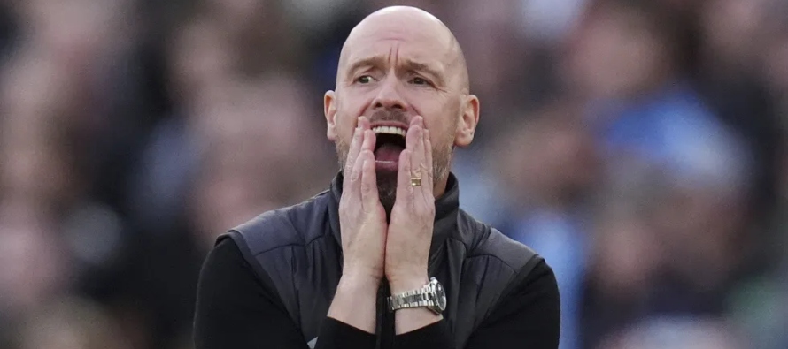 Ten Hag logró sobrevivir en el cargo tras una inesperada victoria ante el City en la final...